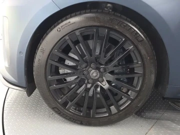 2025 Land Rover Range Rover Sport с пробегом 986 км