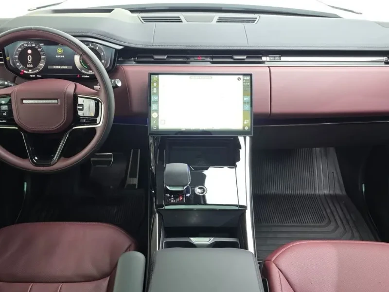 2025 Land Rover Range Rover Sport с пробегом 1 245 км
