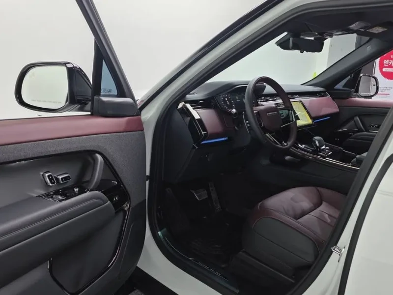 2025 Land Rover Range Rover Sport с пробегом 1 245 км