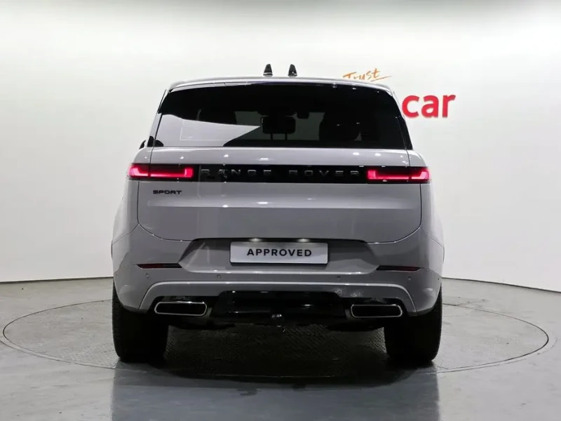 2025 Land Rover Range Rover Sport с пробегом 1 605 км