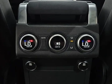 2017 Land Rover Discovery с пробегом 151 836 км