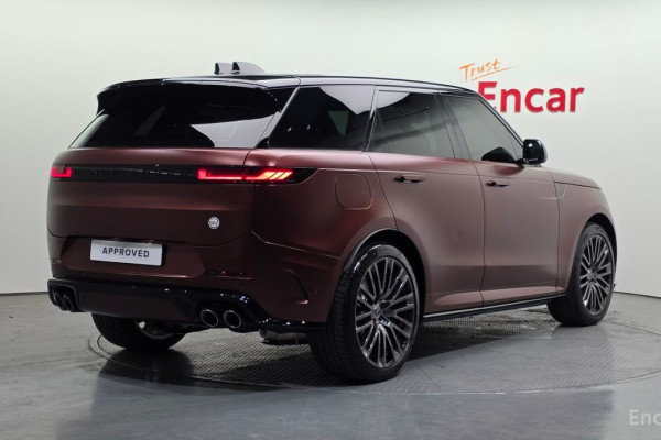 2025 Land Rover Range Rover Sport с пробегом 422 км