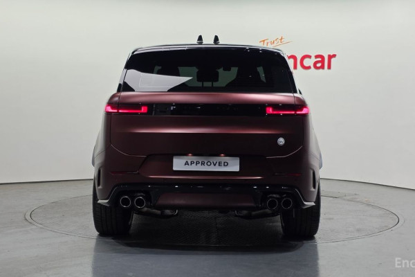 2025 Land Rover Range Rover Sport с пробегом 422 км