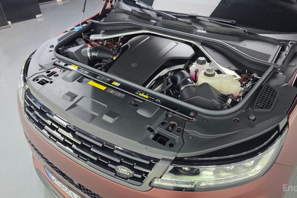 2025 Land Rover Range Rover Sport с пробегом 422 км