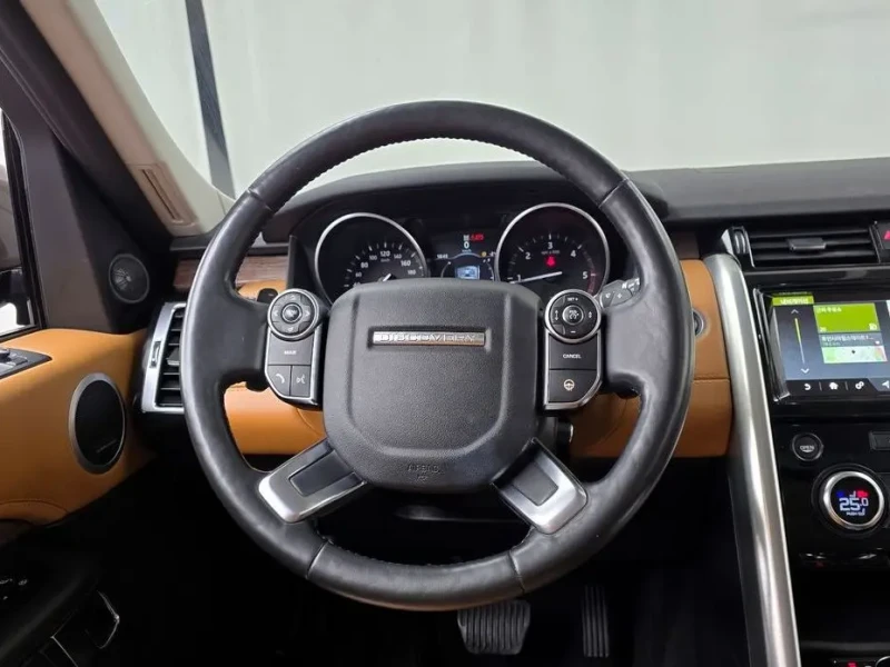 2017 Land Rover Discovery с пробегом 142 878 км