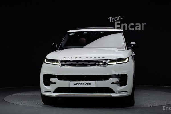 2025 Land Rover Range Rover Sport с пробегом 637 км