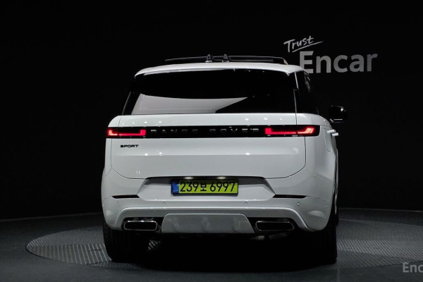 2025 Land Rover Range Rover Sport с пробегом 637 км