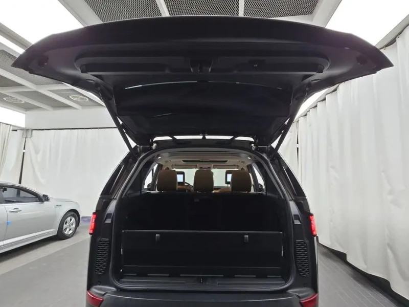 2017 Land Rover Discovery с пробегом 142 878 км