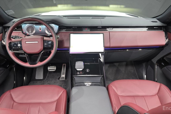 2025 Land Rover Range Rover Sport с пробегом 637 км