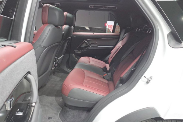 2025 Land Rover Range Rover Sport с пробегом 637 км