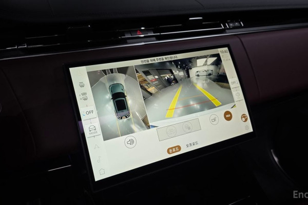 2025 Land Rover Range Rover Sport с пробегом 637 км