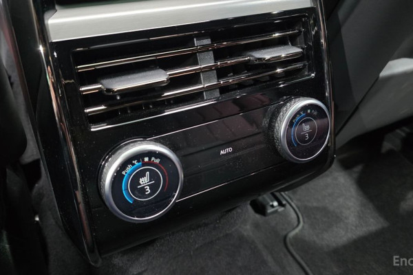 2025 Land Rover Range Rover Sport с пробегом 637 км