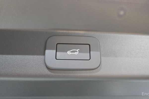 2025 Land Rover Range Rover Sport с пробегом 637 км