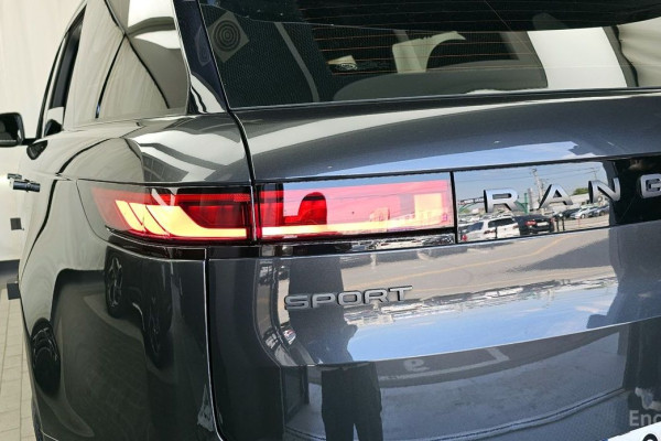 2023 Land Rover Range Rover Sport с пробегом 31 870 км