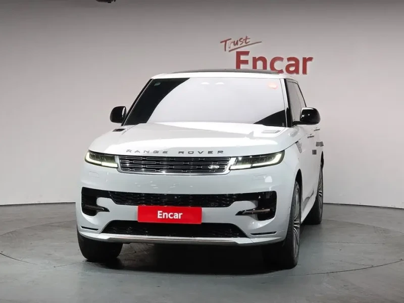 2025 Land Rover Range Rover Sport с пробегом 16 891 км