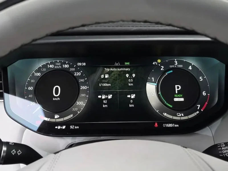 2025 Land Rover Range Rover Sport с пробегом 16 891 км