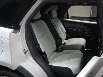 2025 Land Rover Range Rover Sport с пробегом 16 891 км