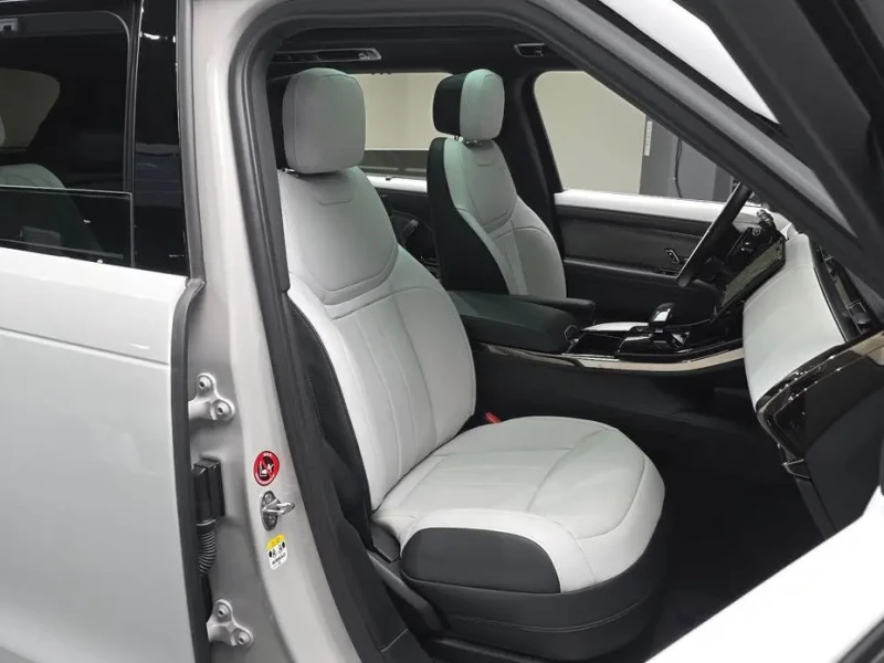 2025 Land Rover Range Rover Sport с пробегом 16 891 км