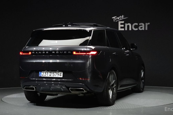 2025 Land Rover Range Rover Sport с пробегом 8 748 км