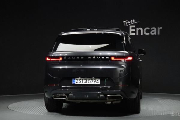 2025 Land Rover Range Rover Sport с пробегом 8 748 км