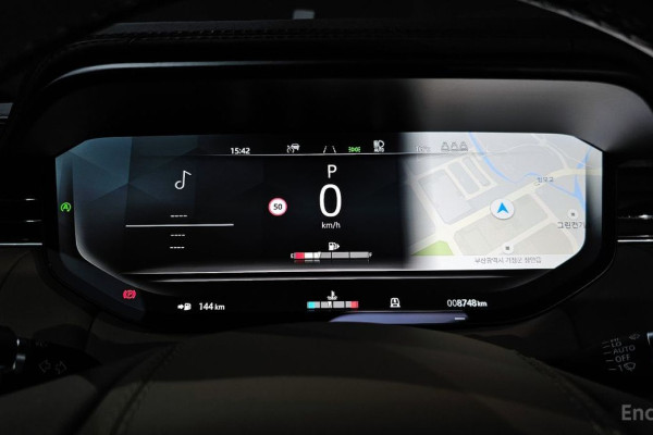 2025 Land Rover Range Rover Sport с пробегом 8 748 км