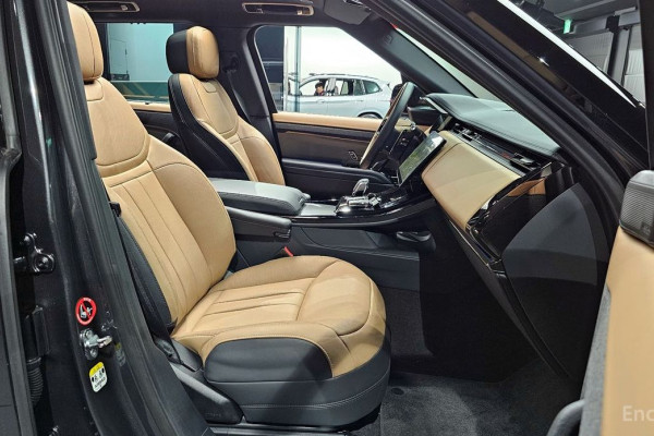 2025 Land Rover Range Rover Sport с пробегом 8 748 км