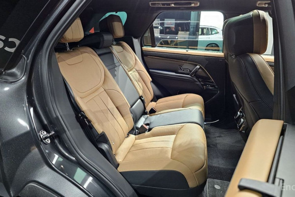 2025 Land Rover Range Rover Sport с пробегом 8 748 км