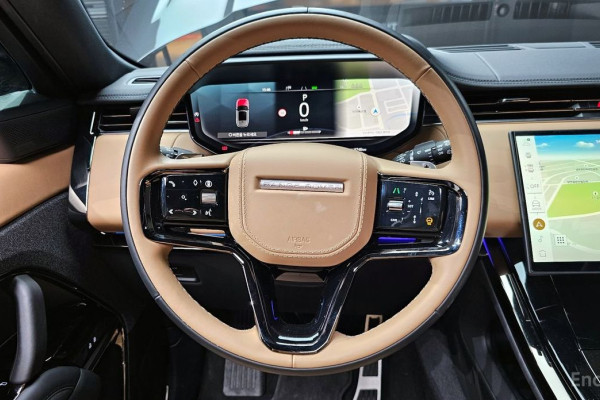 2025 Land Rover Range Rover Sport с пробегом 8 748 км