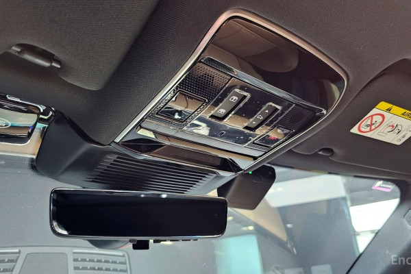 2025 Land Rover Range Rover Sport с пробегом 8 748 км