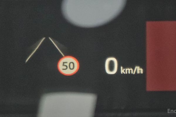 2025 Land Rover Range Rover Sport с пробегом 8 748 км