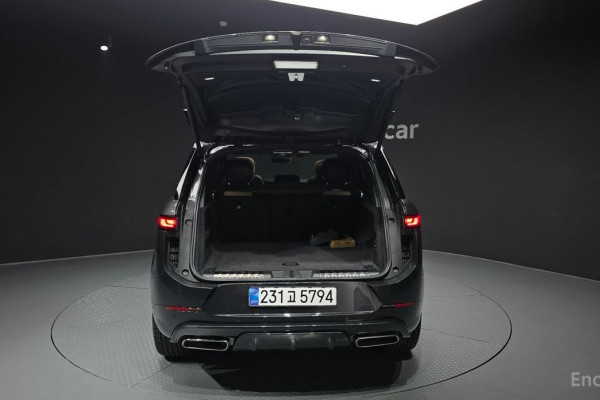 2025 Land Rover Range Rover Sport с пробегом 8 748 км