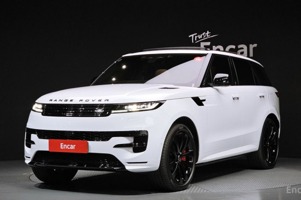 2025 Land Rover Range Rover Sport с пробегом 4 923 км