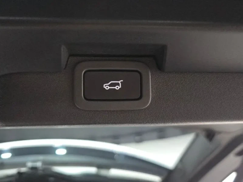 2018 Land Rover Discovery с пробегом 81 405 км
