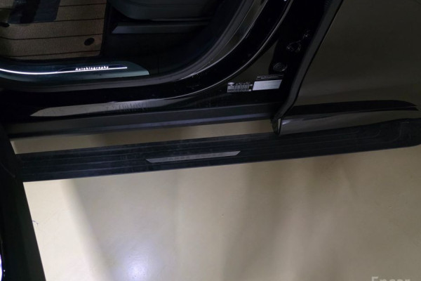 2025 Land Rover Range Rover Sport с пробегом 4 945 км