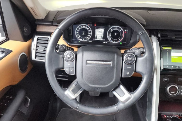 2018 Land Rover Discovery с пробегом 75 989 км