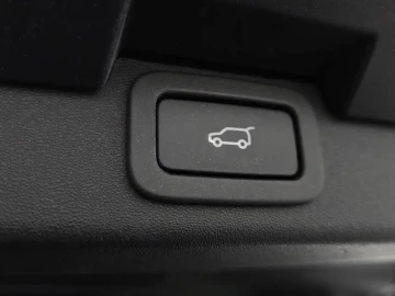 2019 Land Rover Discovery с пробегом 84 753 км