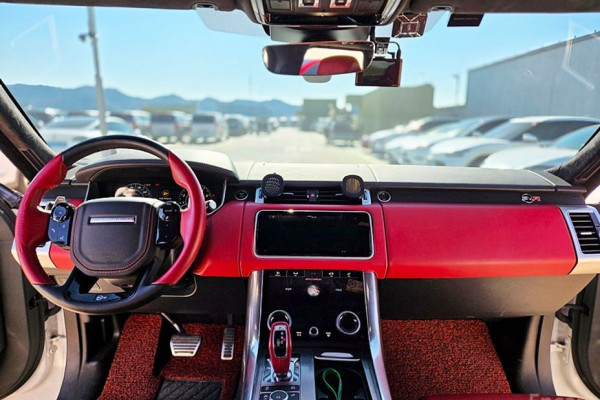 2018 Land Rover Range Rover Sport с пробегом 52 000 км