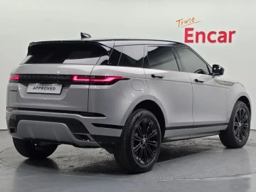 2025 Land Rover Range Rover Evoque с пробегом 4 204 км