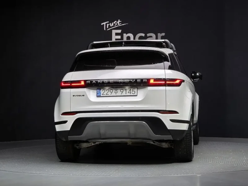 2024 Land Rover Range Rover Evoque с пробегом 14 878 км