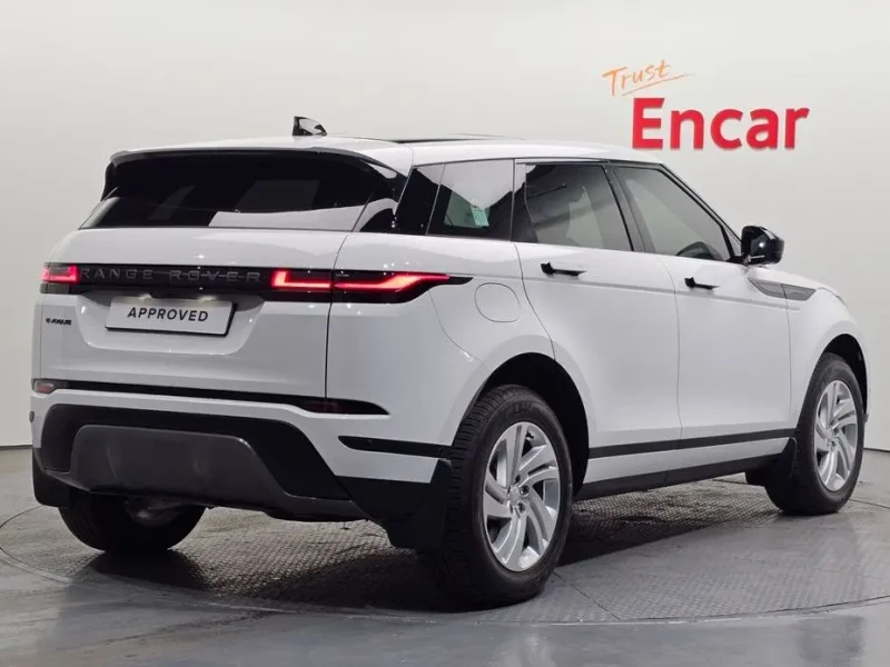 2025 Land Rover Range Rover Evoque с пробегом 1 030 км