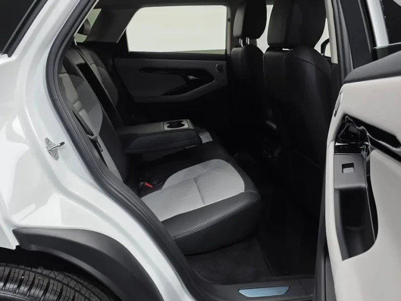 2025 Land Rover Range Rover Evoque с пробегом 10 348 км