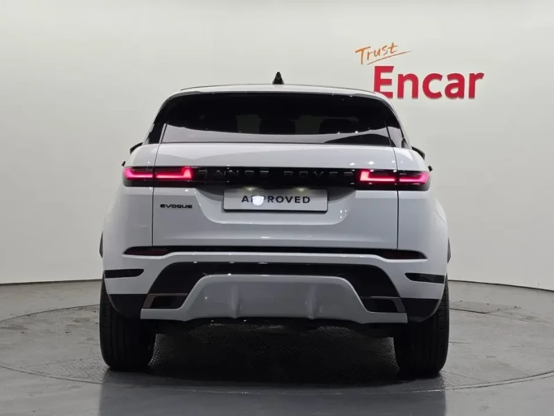 2025 Land Rover Range Rover Evoque с пробегом 10 348 км