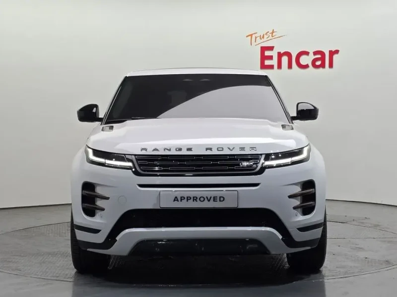 2025 Land Rover Range Rover Evoque с пробегом 10 348 км