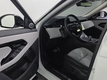 2025 Land Rover Range Rover Evoque с пробегом 10 348 км