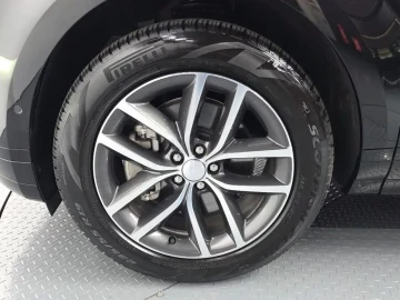 2025 Land Rover Range Rover Evoque с пробегом 799 км