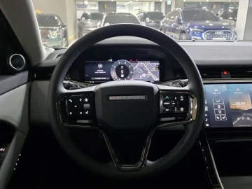 2025 Land Rover Range Rover Evoque с пробегом 16 800 км