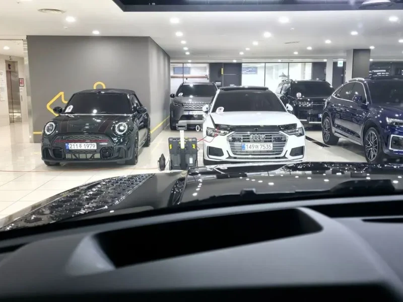 2025 Land Rover Range Rover Evoque с пробегом 16 800 км