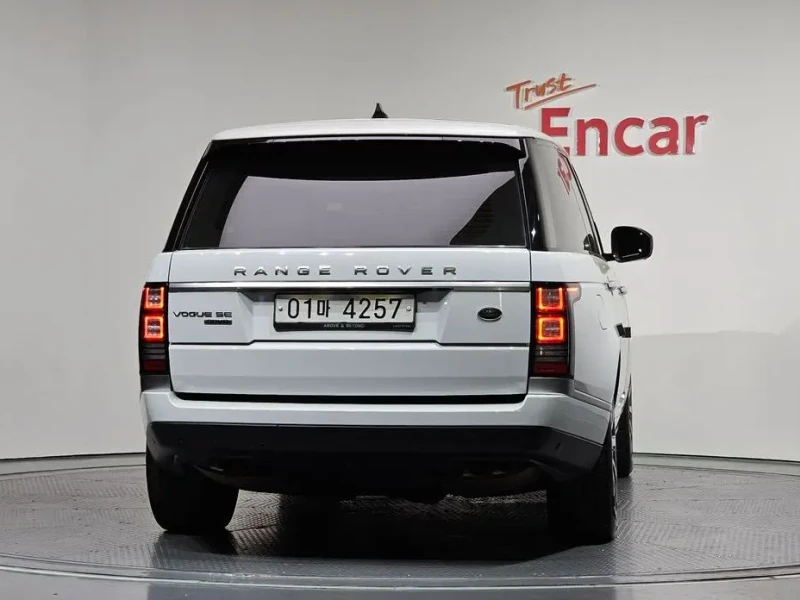 2017 Land Rover Range Rover с пробегом 148 709 км