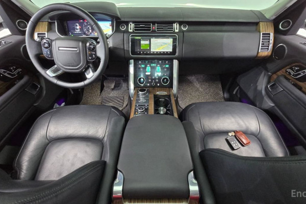 2020 Land Rover Range Rover с пробегом 56 128 км