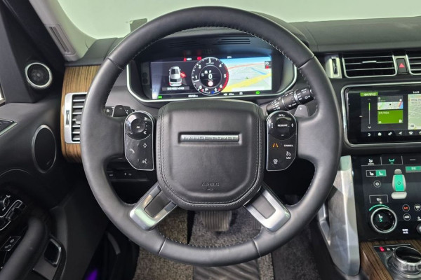 2020 Land Rover Range Rover с пробегом 56 128 км